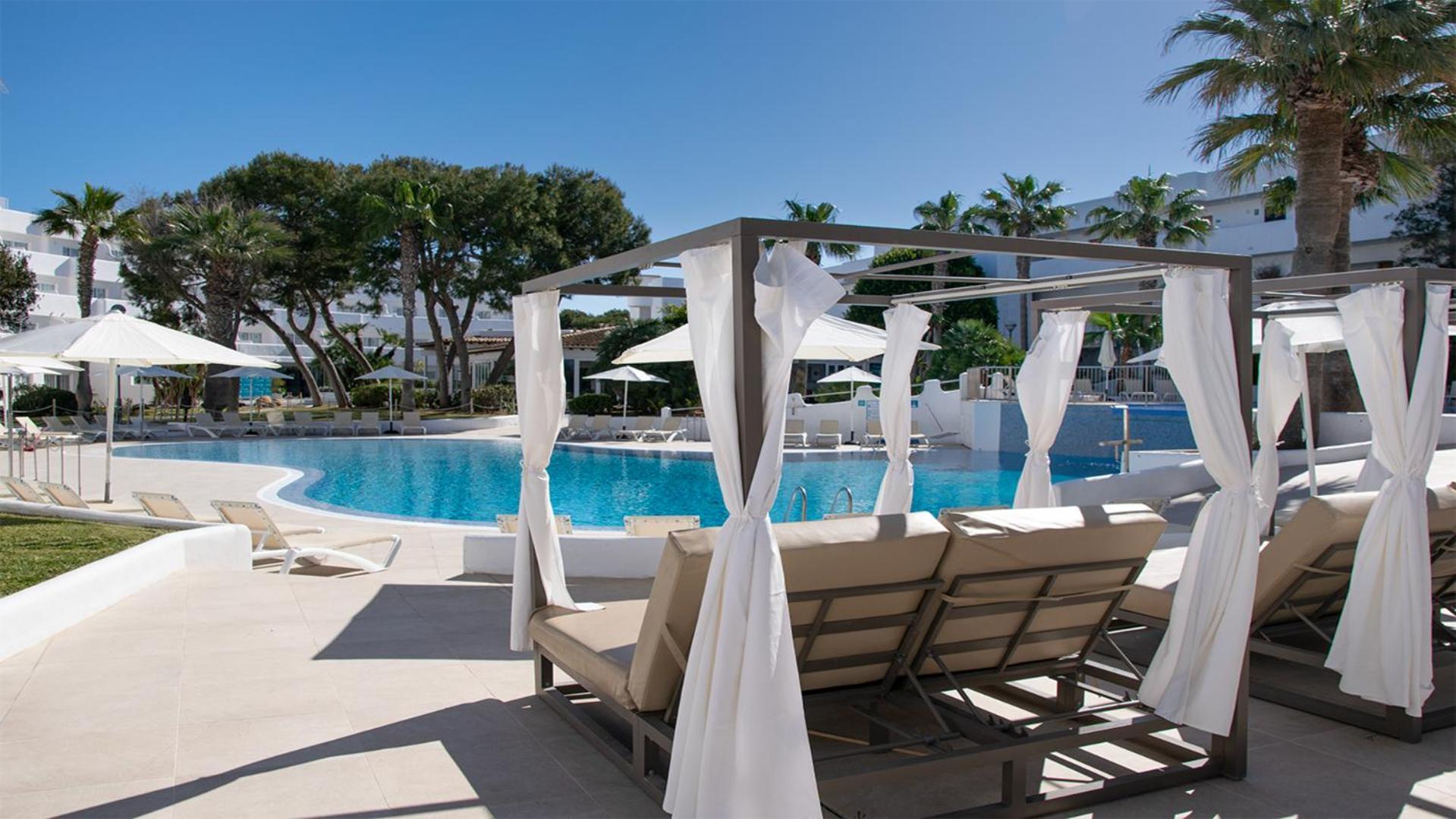 Aparthotel Bluesea Club Martha'S Cala D´Or Exterior foto