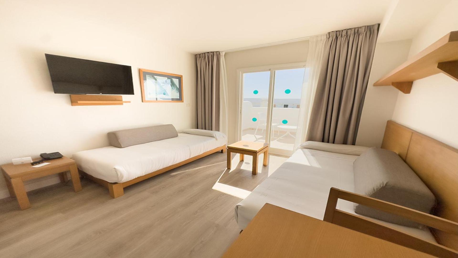 Aparthotel Bluesea Club Martha'S Cala D´Or Exterior foto